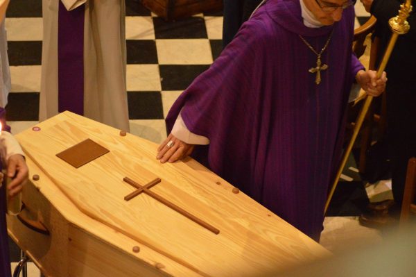 ሙሉ ፍትሐት <br> Wake Service
